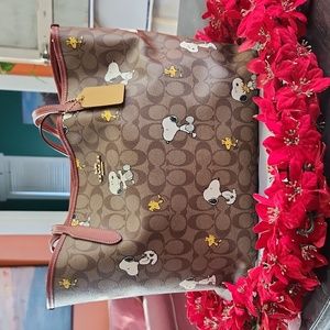 Coach Snoopy Signature print tote
